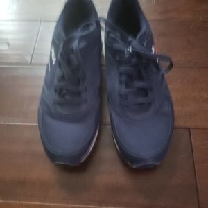 Navy Blue Red & White Filas